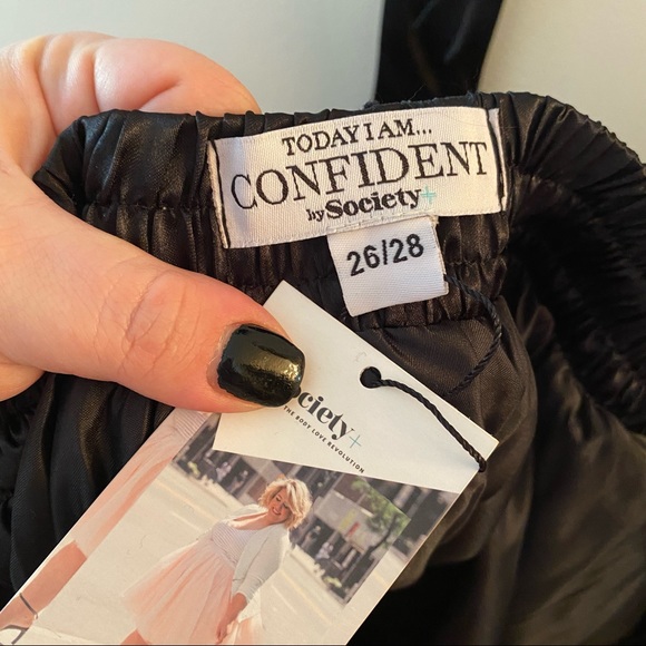NWT Society+ Black Tulle Skirt Size 26/28 - Picture 4 of 4